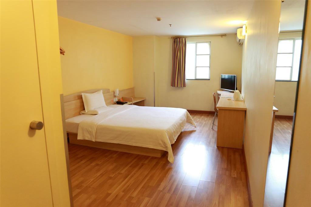 7Days Inn Shenzhen Shajing Shiming Square Екстериор снимка