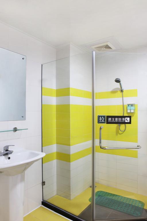 7Days Inn Shenzhen Shajing Shiming Square Стая снимка